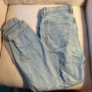 Abercrombie CURVE LOVE 90s Straight Ultra High Rise